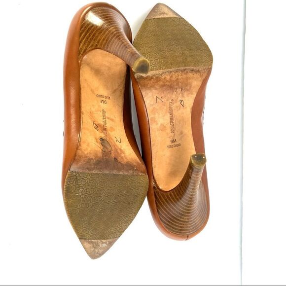 Johnston and Murphy leather lace up side heels. Sz 9 - Picture 7 of 9